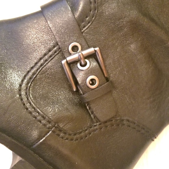 Coach Jacinda Black Leather Boots Size 8.5 - Picture 3 of 8